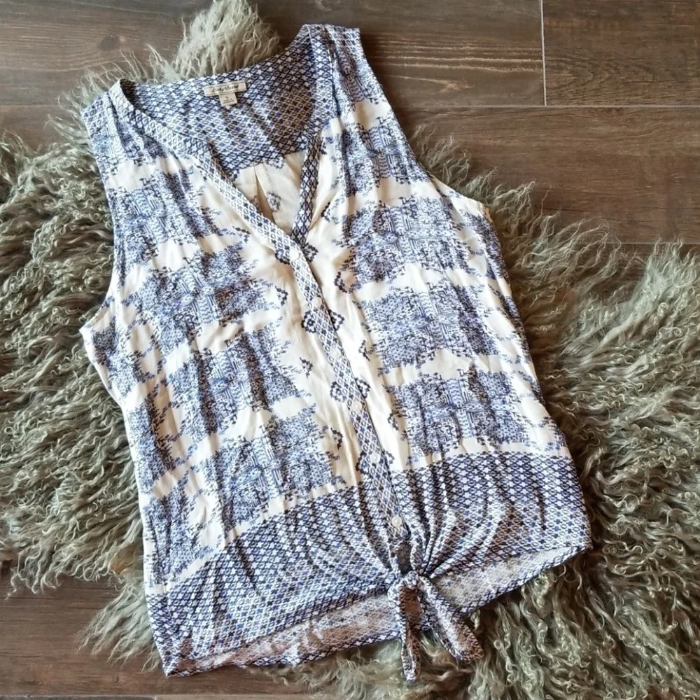 Lucky Brand Tank - Picture 1 of 8